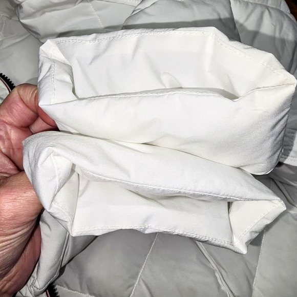 TOMMY HILFIGER PUFFER JACKET - Picture 10 of 15